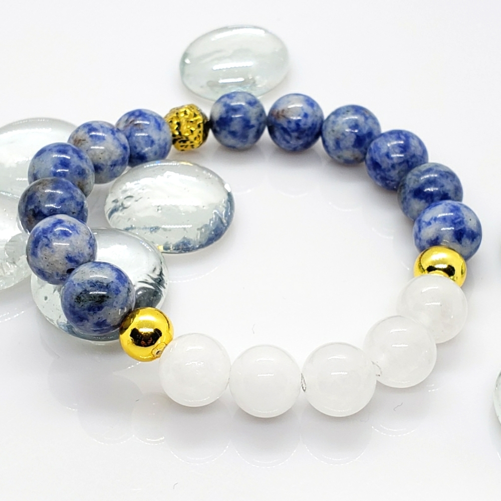 Handcrafted blue spot & white jade natural stone stretch bracelet